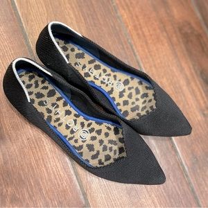 Rothy’s Point Toe Flats - Black with Leopard Insoles- Size 6.5